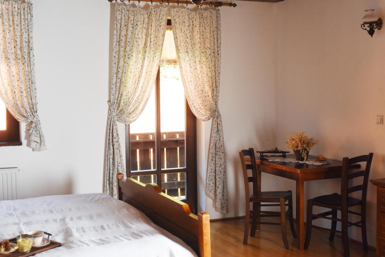 Domacija Seruga Countryside Hotel ノヴォ メスト エクステリア 写真