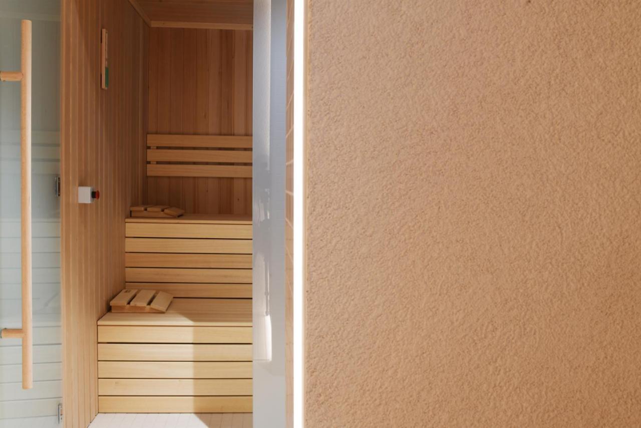 Domacija Seruga Countryside Hotel ノヴォ メスト エクステリア 写真